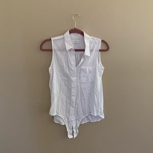 beachlunchlounge sleeveless top with bottom tie